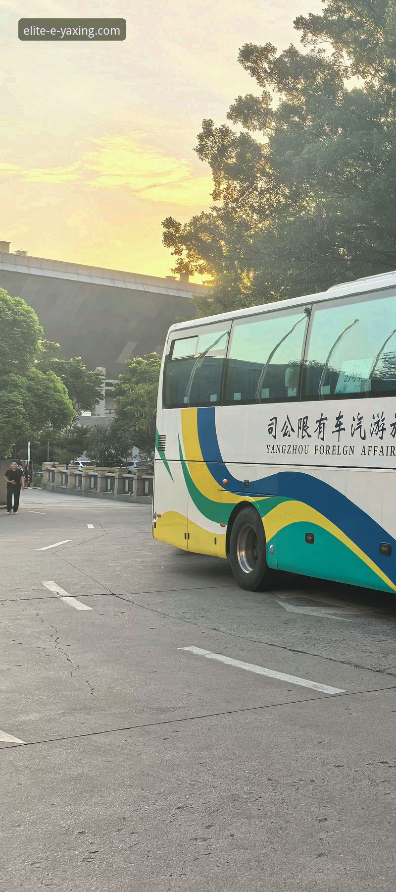 亚星体育平台：A8B2客车高效节能官方下载与体验详解